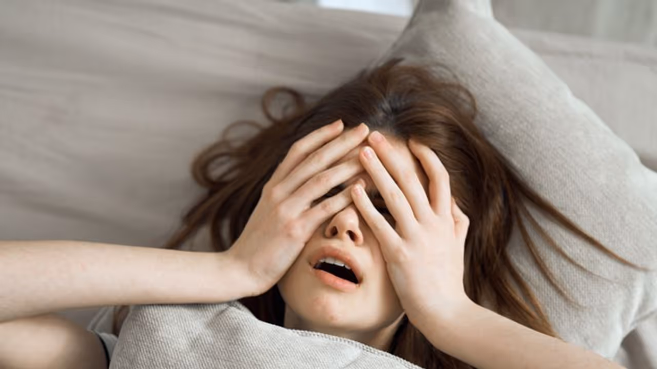 రాత్రిపూట ఈ పనులు చేస్తే ఏం చేసినా నిద్రరాదు జాగ్రత్త