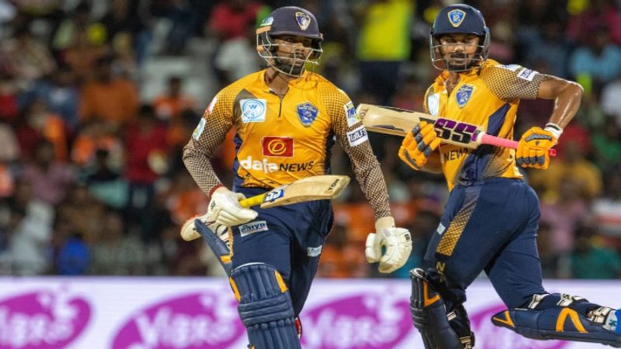 நின்னு நிதானமாக ஆடிய அருண் கார்த்திக், என்.எஸ்.ஹரிஷ்; நெல்லை 159 ரன்கள் குவிப்பு!