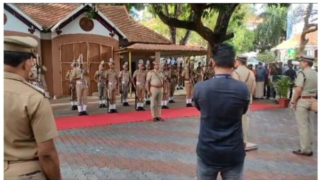 പൊലീസ് സേനക്ക് വീണ്ടും നാണക്കേട്; പുതിയ ഡിജിപിക്കായുള്ള ഗാർഡ് ഓഫ് ഓണറില്‍ ഗുരുതര പിഴവ്