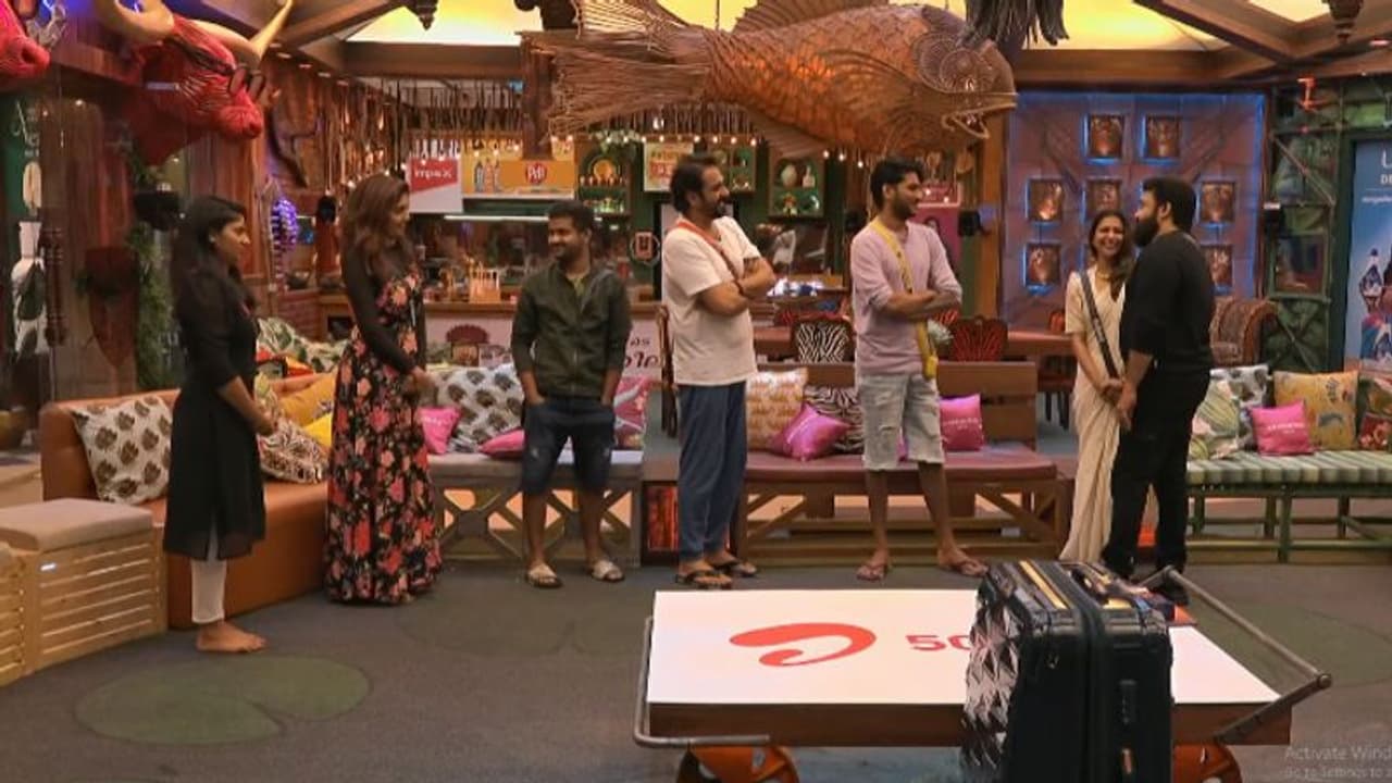 ഒരാള്കൂടി പുറത്ത്, ഫൈനല് ടോപ് ഫൈവിനെ പ്രഖ്യാപിച്ച് മോഹൻലാല് ഒരാള്കൂടി പുറത്ത്, ഫൈനല് ടോപ് ഫൈവിനെ പ്രഖ്യാപിച്ച് മോഹൻലാല്