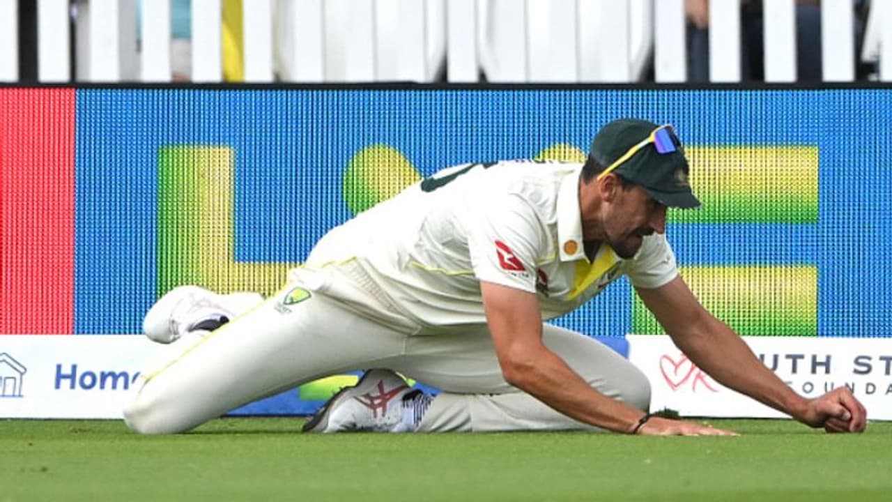 സ്റ്റാര്ക്ക് എടുത്തത് ക്യാച്ചോ? ആഷസില് വിവാദത്തീ; ആനമണ്ടത്തരമെന്ന് മഗ്രാത്ത്, മുന് താരങ്ങള് കലിപ്പില് സ്റ്റാര്ക്ക് എടുത്തത് ക്യാച്ചോ? ആഷസില് വിവാദത്തീ; ആനമണ്ടത്തരമെന്ന് മഗ്രാത്ത്, മുന് താരങ്ങള് കലിപ്പില്