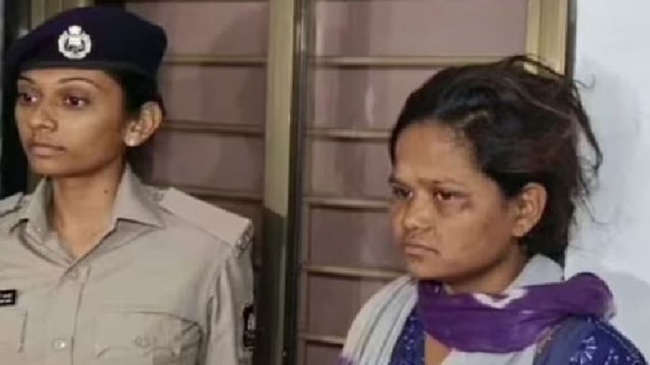 ಪ್ರೇಮಿಗಾಗಿ ತನ್ನ ಕಂದಮ್ಮನನ್ನೇ ಕೊಂದ ಮಹಿಳೆ, 'ದೃಶ್ಯಂ' ಸಿನಿಮಾ ನೋಡಿ ಮೃತದೇಹ ಹೂತಿಟ್ಲು! ಪ್ರೇಮಿಗಾಗಿ ತನ್ನ ಕಂದಮ್ಮನನ್ನೇ ಕೊಂದ ಮಹಿಳೆ, 'ದೃಶ್ಯಂ' ಸಿನಿಮಾ ನೋಡಿ ಮೃತದೇಹ ಹೂತಿಟ್ಲು!