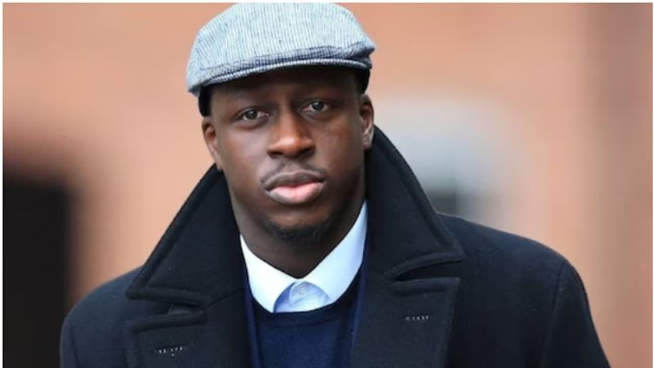 '10000 സ്ത്രീകളുമായി കിടക്ക പങ്കിട്ടു'; ഫുട്ബാൾ താരത്തിനെതിരെ ഞെട്ടിക്കുന്ന വെളിപ്പെടുത്തലുമായി യുവതി '10000 സ്ത്രീകളുമായി കിടക്ക പങ്കിട്ടു'; ഫുട്ബാൾ താരത്തിനെതിരെ ഞെട്ടിക്കുന്ന വെളിപ്പെടുത്തലുമായി യുവതി