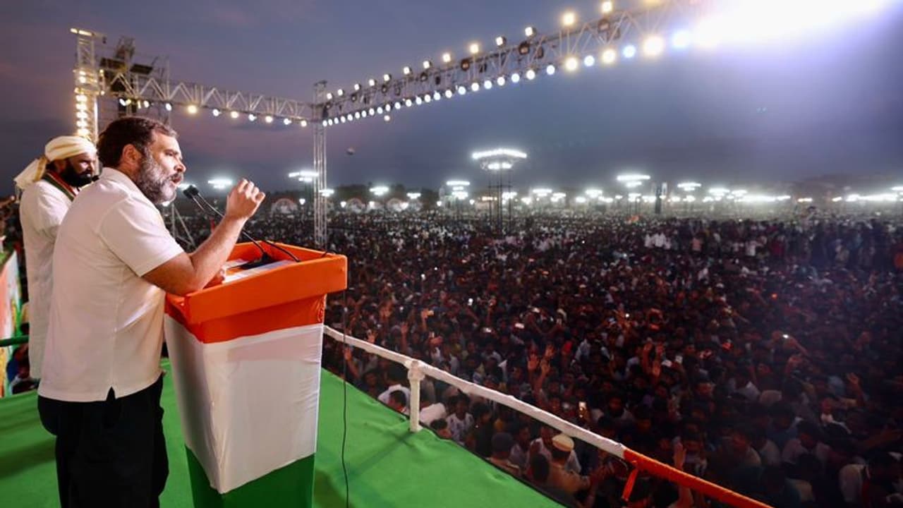 బీఆర్ఎస్ అంటే బీజేపీ బంధువుల పార్టీ.. కేసీఆర్ అవినీతి మోడీకి తెలుసు, అయినా : రాహుల్ సంచలన వ్యాఖ్యలు బీఆర్ఎస్ అంటే బీజేపీ బంధువుల పార్టీ.. కేసీఆర్ అవినీతి మోడీకి తెలుసు, అయినా : రాహుల్ సంచలన వ్యాఖ్యలు