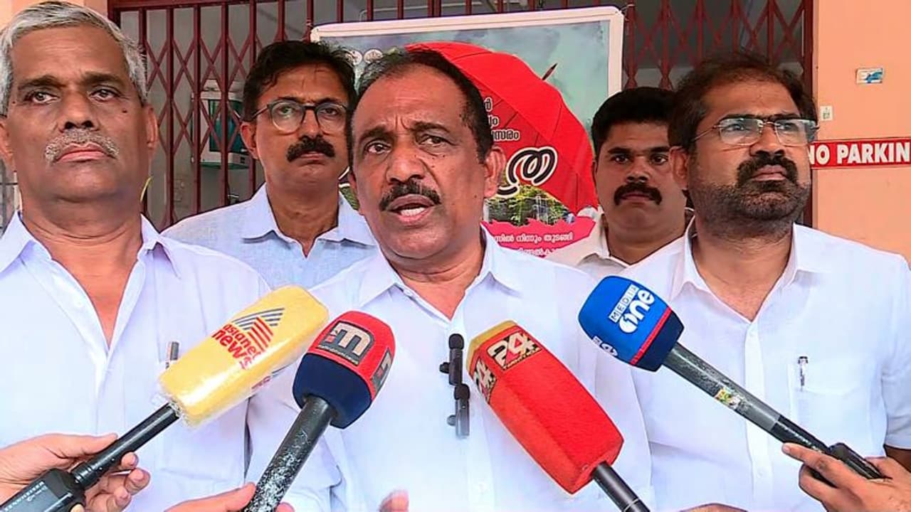 ഏക സിവിൽ കോഡ് പാർലമെന്റിൽ എതിർക്കും, തലസ്ഥാനം മാറ്റുന്നതിൽ യോജിപ്പില്ല: ബെന്നി ബെഹന്നാൻ ഏക സിവിൽ കോഡ് പാർലമെന്റിൽ എതിർക്കും, തലസ്ഥാനം മാറ്റുന്നതിൽ യോജിപ്പില്ല: ബെന്നി ബെഹന്നാൻ