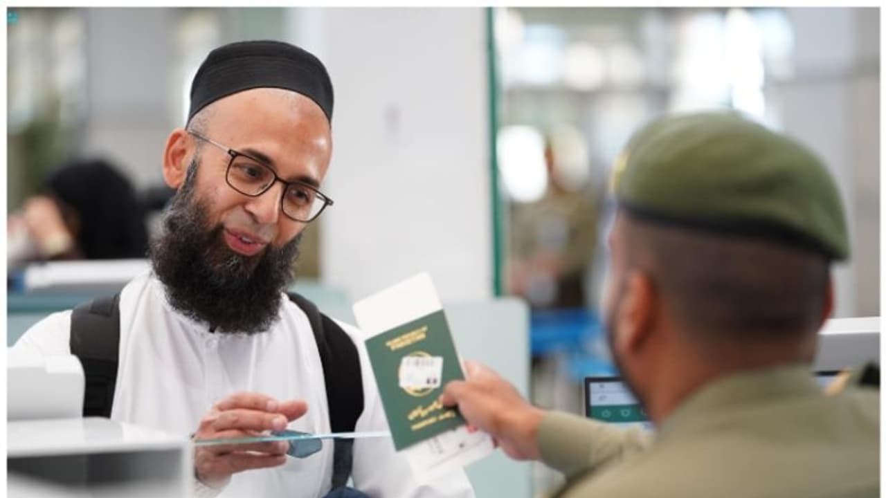 ഹജ്ജ് തീര്ത്ഥാടകര്ക്ക് സ്വദേശങ്ങളിലേക്ക് മടങ്ങാന് ഒരുക്കിയിരിക്കുന്നത് വിപുലമായ സംവിധാനങ്ങള് ഹജ്ജ് തീര്ത്ഥാടകര്ക്ക് സ്വദേശങ്ങളിലേക്ക് മടങ്ങാന് ഒരുക്കിയിരിക്കുന്നത് വിപുലമായ സംവിധാനങ്ങള്