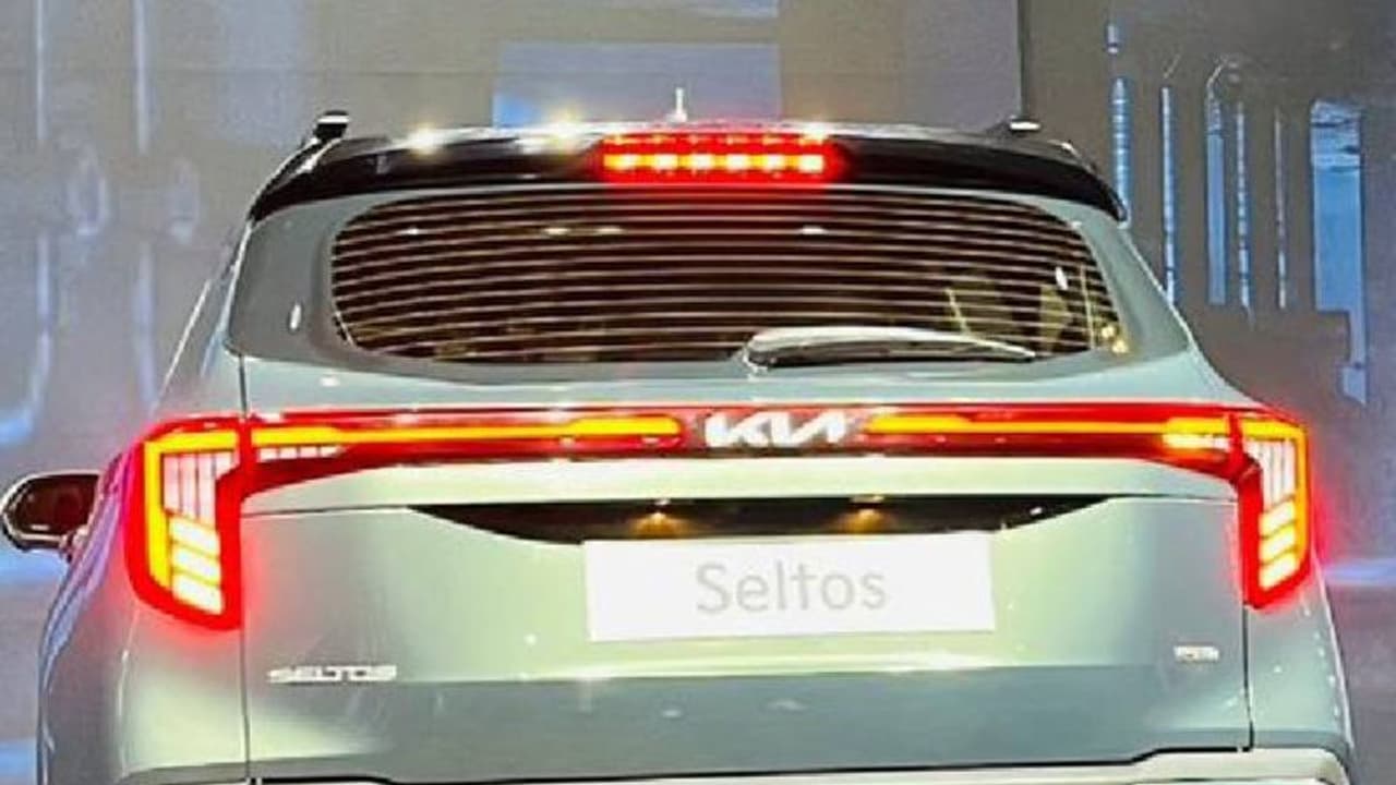 புதிய கியா செல்டோஸ்: விரைவில் வரும் ஹைப்ரிட் பதிப்பு.. தாறுமாறான அம்சங்கள்! புதிய கியா செல்டோஸ்: விரைவில் வரும் ஹைப்ரிட் பதிப்பு.. தாறுமாறான அம்சங்கள்!