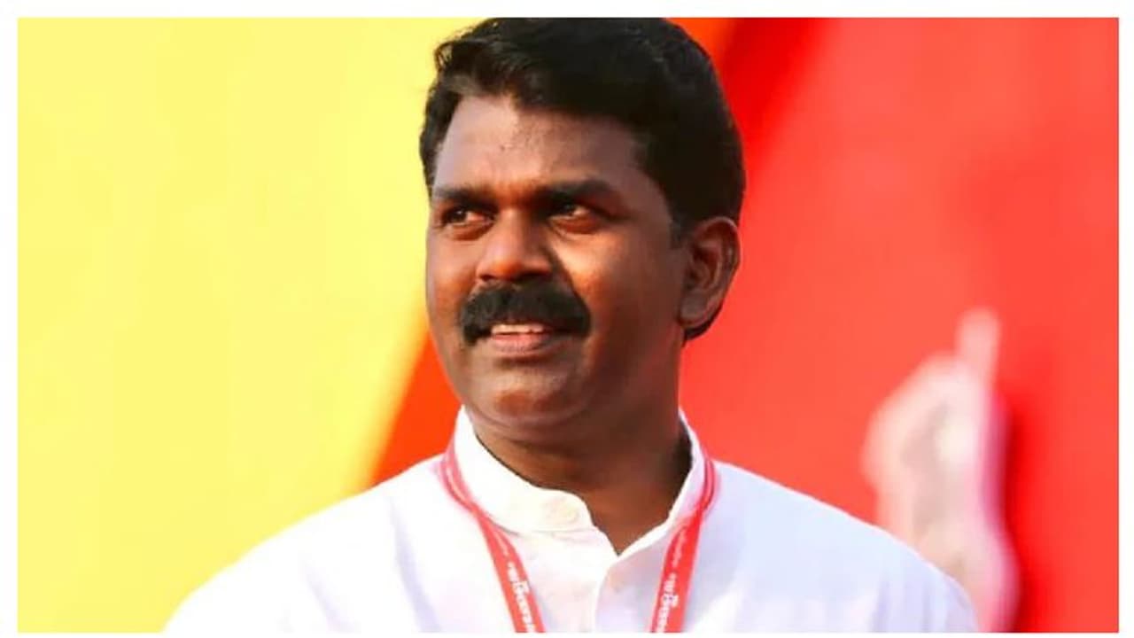 സാമ്പത്തിക ഇടപാട്; പിവി ശ്രീനിജിൻ എംഎല്‍എയെ ആദായ നികുതി വകുപ്പ് ചോദ്യം ചെയ്തു