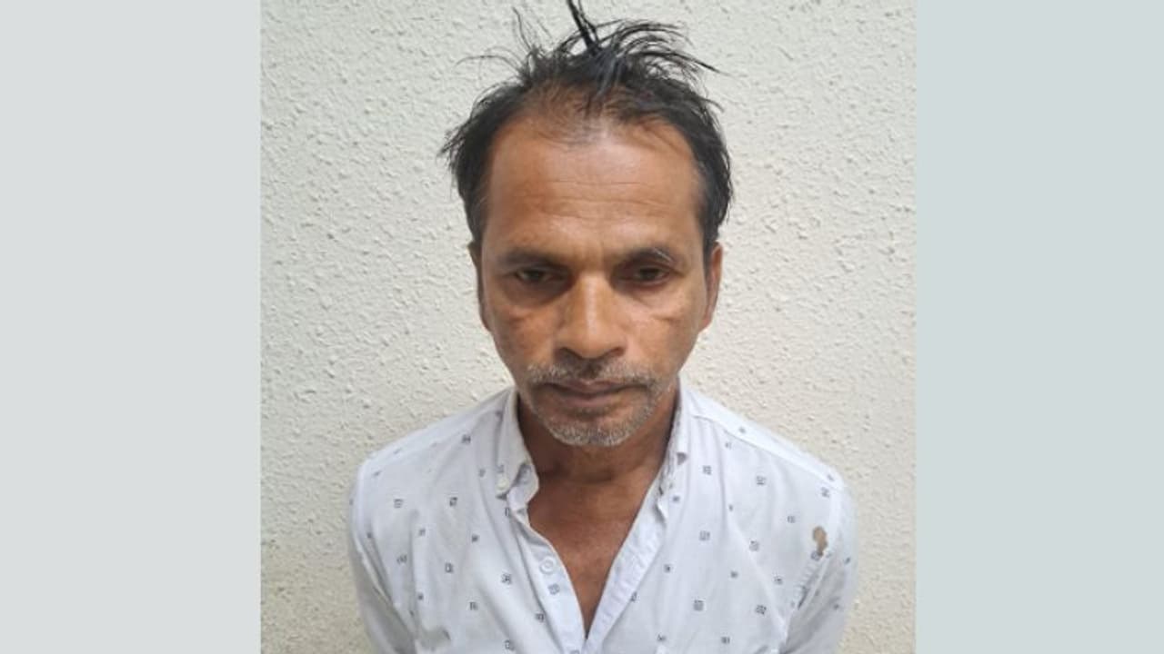 കടയില് സാധനങ്ങള് വാങ്ങാന് വന്ന 11 കാരിക്ക് നേരെ ലൈംഗികാതിക്രമം: കടയുടമക്ക് കഠിന തടവും പിഴയും കടയില് സാധനങ്ങള് വാങ്ങാന് വന്ന 11 കാരിക്ക് നേരെ ലൈംഗികാതിക്രമം: കടയുടമക്ക് കഠിന തടവും പിഴയും