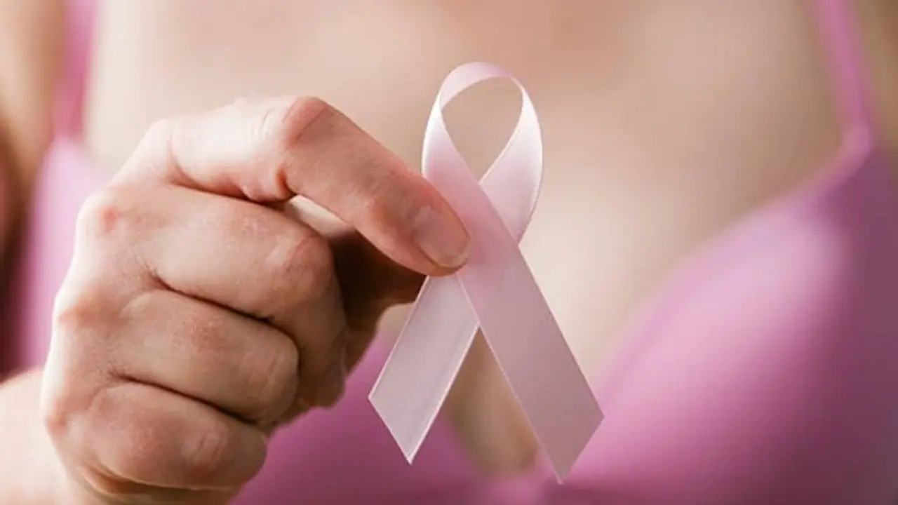 സ്തനങ്ങളില് മുഴ കണ്ടാല് പരിശോധിക്കണേ; സ്വന്തം അനുഭവം വീഡിയോയിലൂടെ പങ്കിട്ട് യൂട്യൂബര്... സ്തനങ്ങളില് മുഴ കണ്ടാല് പരിശോധിക്കണേ; സ്വന്തം അനുഭവം വീഡിയോയിലൂടെ പങ്കിട്ട് യൂട്യൂബര്...