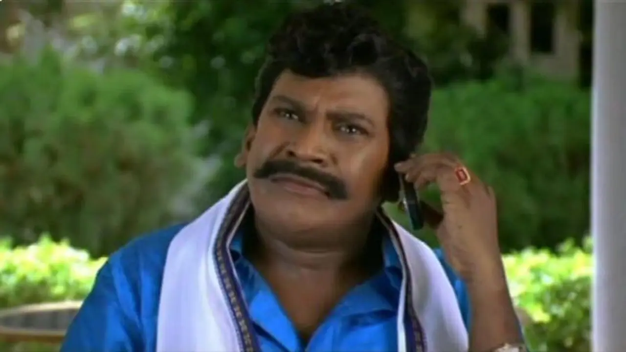 “ஹலோ இன்கம் டாக்ஸ் ஆபிஸா? இங்க ஒருத்தன் வெங்காய தோசை சாப்பிடுறான் சார்..” இணையத்தை கலக்கும் மீம்ஸ் “ஹலோ இன்கம் டாக்ஸ் ஆபிஸா? இங்க ஒருத்தன் வெங்காய தோசை சாப்பிடுறான் சார்..” இணையத்தை கலக்கும் மீம்ஸ்