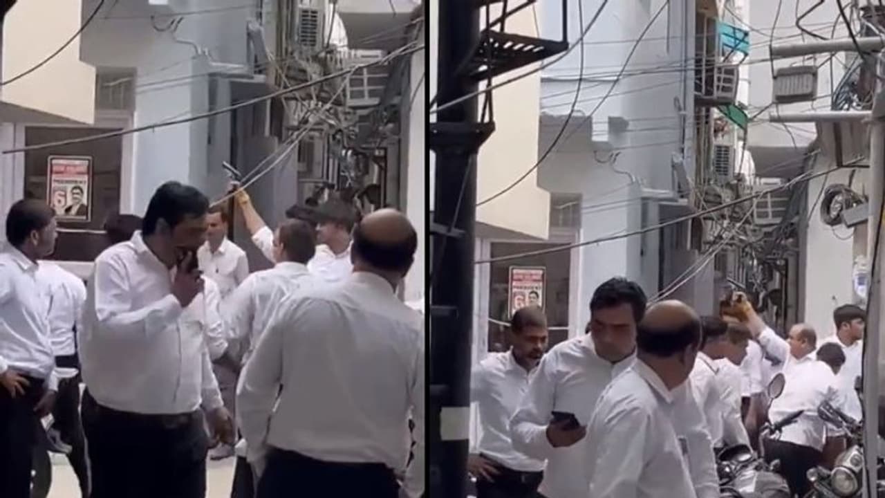 ಕೋರ್ಟ್ ಆವರಣದಲ್ಲೇ ಪರಸ್ಪರ ಗುಂಡು ಹಾರಿಸಿದ ವಕೀಲರು: ದೃಶ್ಯ ಸಿಸಿಟಿವಿಯಲ್ಲಿ ಸೆರೆ