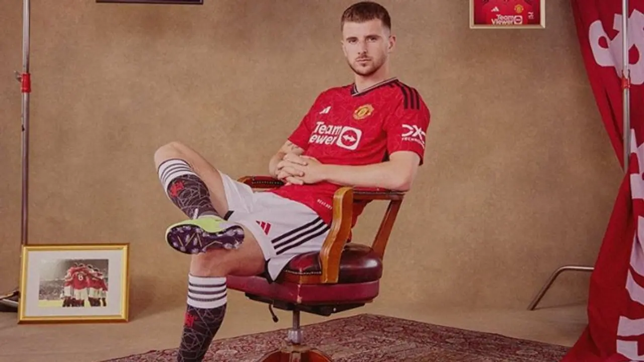 It's official! Mason Mount joins Manchester United from Premier League rivals Chelsea It's official! Mason Mount joins Manchester United from Premier League rivals Chelsea