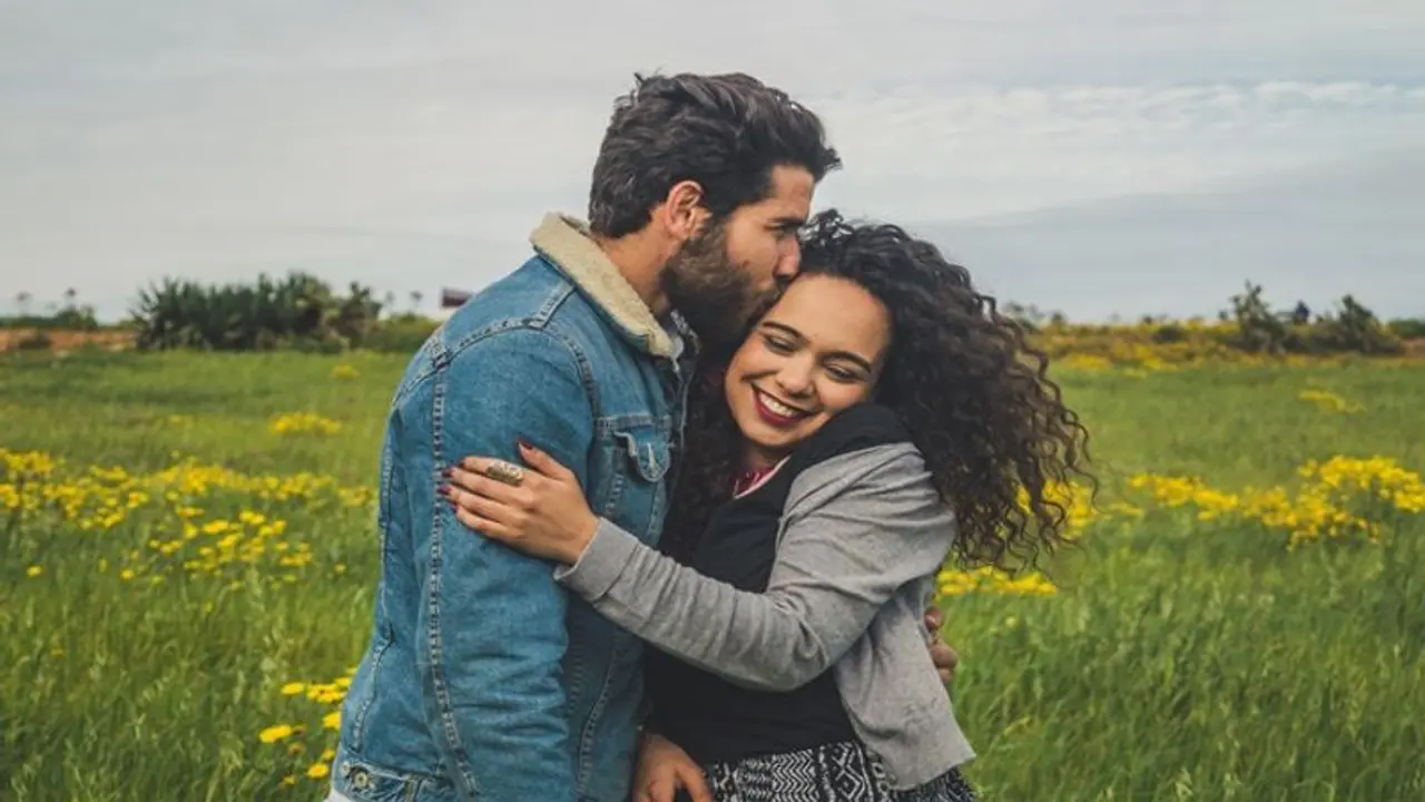 Here are 10 ways to mend ties with your past lover