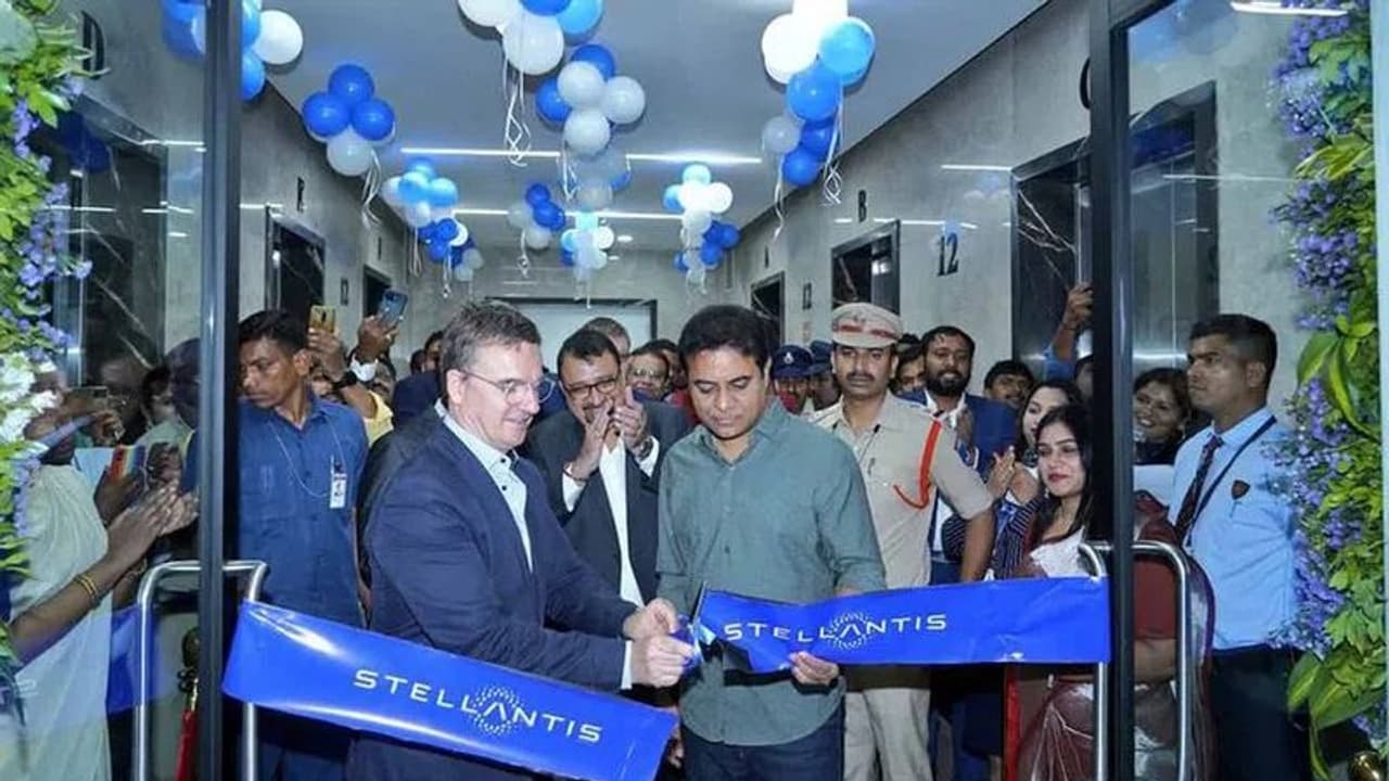మంత్రి కేటీఆర్ చేతుల మీదుగా హైదరాబాద్ కేంద్రంగా అంతర్జాతీయ సంస్థలు Stellantis, Rite Software ఆఫీసులు ప్రారంభం మంత్రి కేటీఆర్ చేతుల మీదుగా హైదరాబాద్ కేంద్రంగా అంతర్జాతీయ సంస్థలు Stellantis, Rite Software ఆఫీసులు ప్రారంభం
