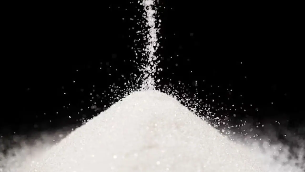 வீட்டில் நிம்மதி இல்லை.. செய்யும் வேலை தடை ...எதிர்மறை ஆற்றல் நீங்க உப்பை இப்படி பயன்படுத்துங்க..!