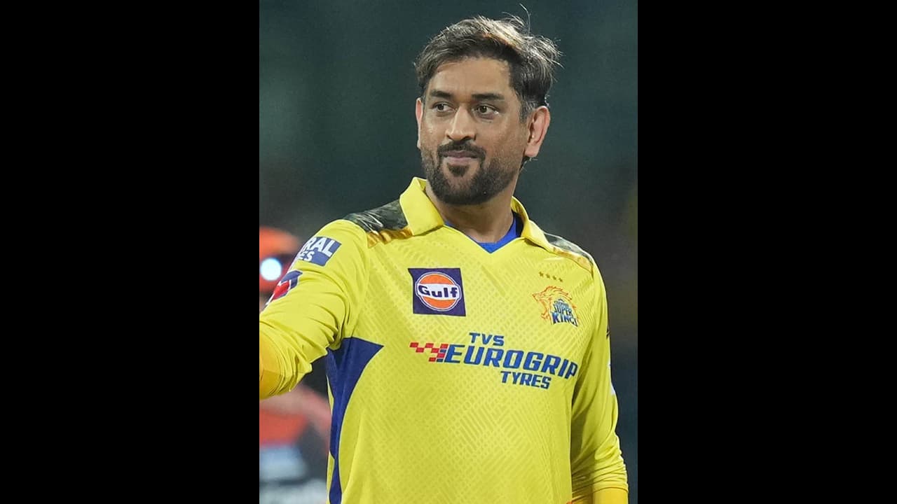 ഇന്ത്യന് ക്രിക്കറ്റിലെ 'നിത്യഹരിത നായകന്' എം എസ് ധോണിക്ക് ഇന്ന് പിറന്നാള് ഇന്ത്യന് ക്രിക്കറ്റിലെ 'നിത്യഹരിത നായകന്' എം എസ് ധോണിക്ക് ഇന്ന് പിറന്നാള്