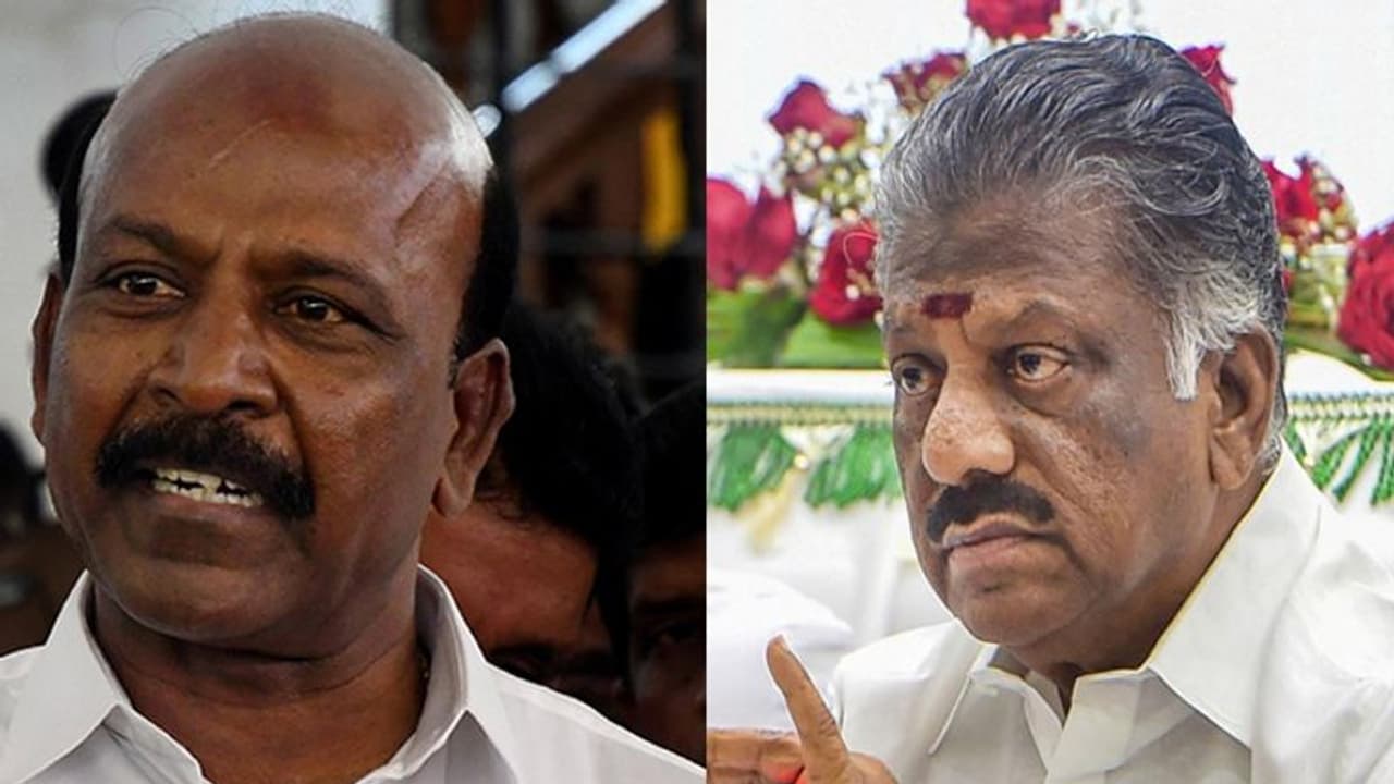 குழந்தையின் தாய்க்கு ஆறுதல் கூறவேண்டிய அமைச்சரே மனம் புண்படும்படி பேசுவது நியாயமா?மா.சு.க்கு எதிராக சீறும் OPS குழந்தையின் தாய்க்கு ஆறுதல் கூறவேண்டிய அமைச்சரே மனம் புண்படும்படி பேசுவது நியாயமா?மா.சு.க்கு எதிராக சீறும் OPS