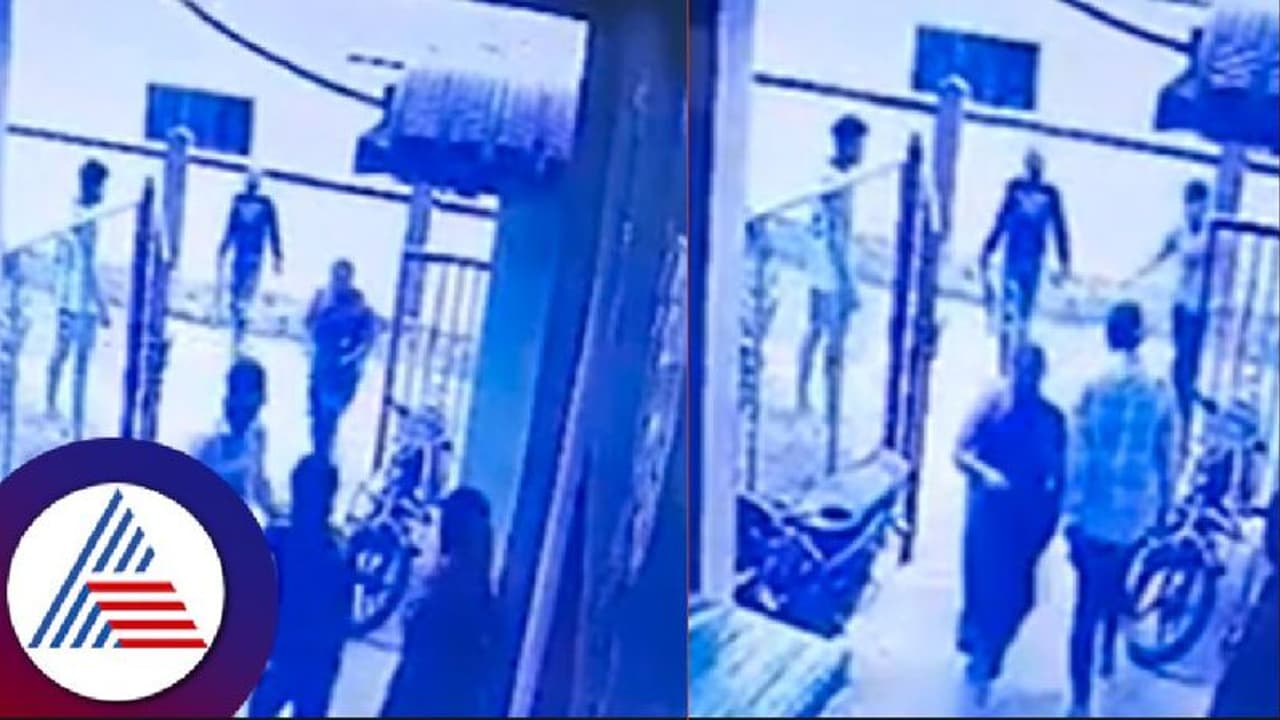 ಕುಡಿದ ಮತ್ತಿನಲ್ಲಿ ಯುವಕರ ಪುಂಡಾಟ; ಹಾಸ್ಟೆಲ್ಗೆ ನುಗ್ಗಿ ವಿದ್ಯಾರ್ಥಿಗಳ ಮೆಲೆ ಹಲ್ಲೆ! ಕುಡಿದ ಮತ್ತಿನಲ್ಲಿ ಯುವಕರ ಪುಂಡಾಟ; ಹಾಸ್ಟೆಲ್ಗೆ ನುಗ್ಗಿ ವಿದ್ಯಾರ್ಥಿಗಳ ಮೆಲೆ ಹಲ್ಲೆ!