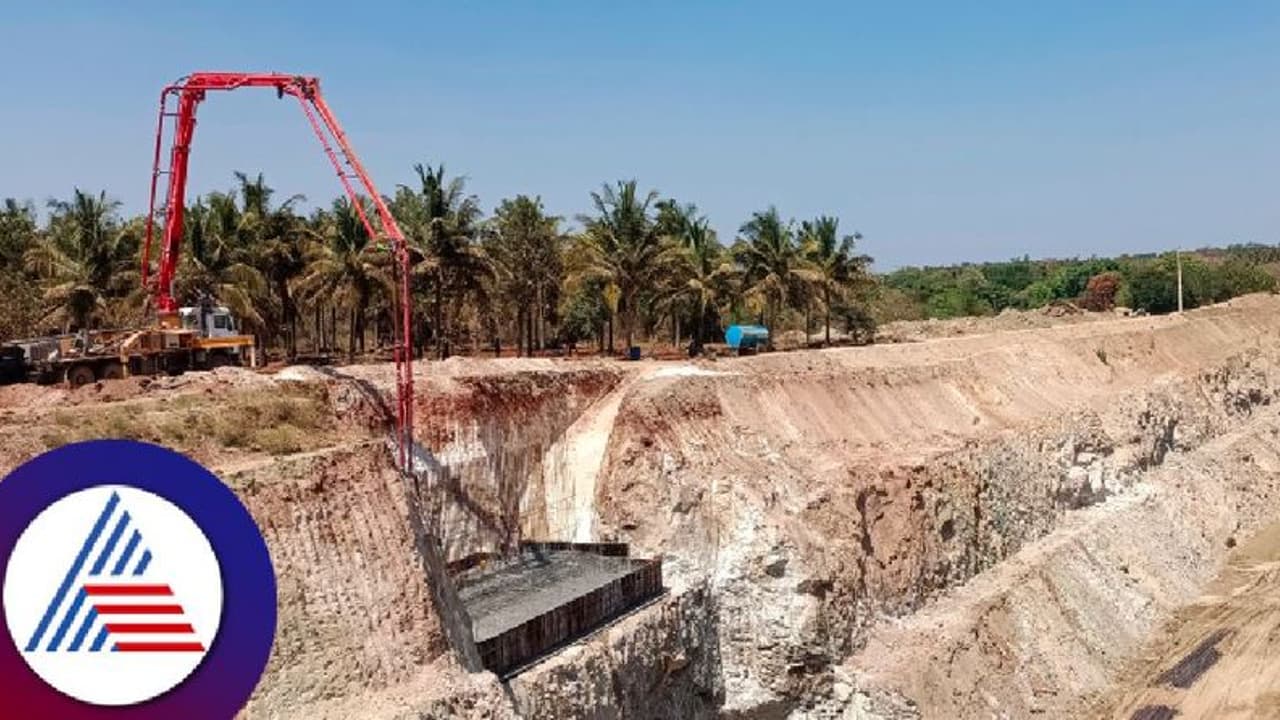 ರೈತರಿಗೆ ಬಿಸಿತುಪ್ಪವಾದ ಎತ್ತಿನಹೊಳೆ ಯೋಜನೆ: ಪರಿಹಾರವೂ ಇಲ್ಲ, ನೆಮ್ಮದಿಯೂ ಇಲ್ಲ! ರೈತರಿಗೆ ಬಿಸಿತುಪ್ಪವಾದ ಎತ್ತಿನಹೊಳೆ ಯೋಜನೆ: ಪರಿಹಾರವೂ ಇಲ್ಲ, ನೆಮ್ಮದಿಯೂ ಇಲ್ಲ!
