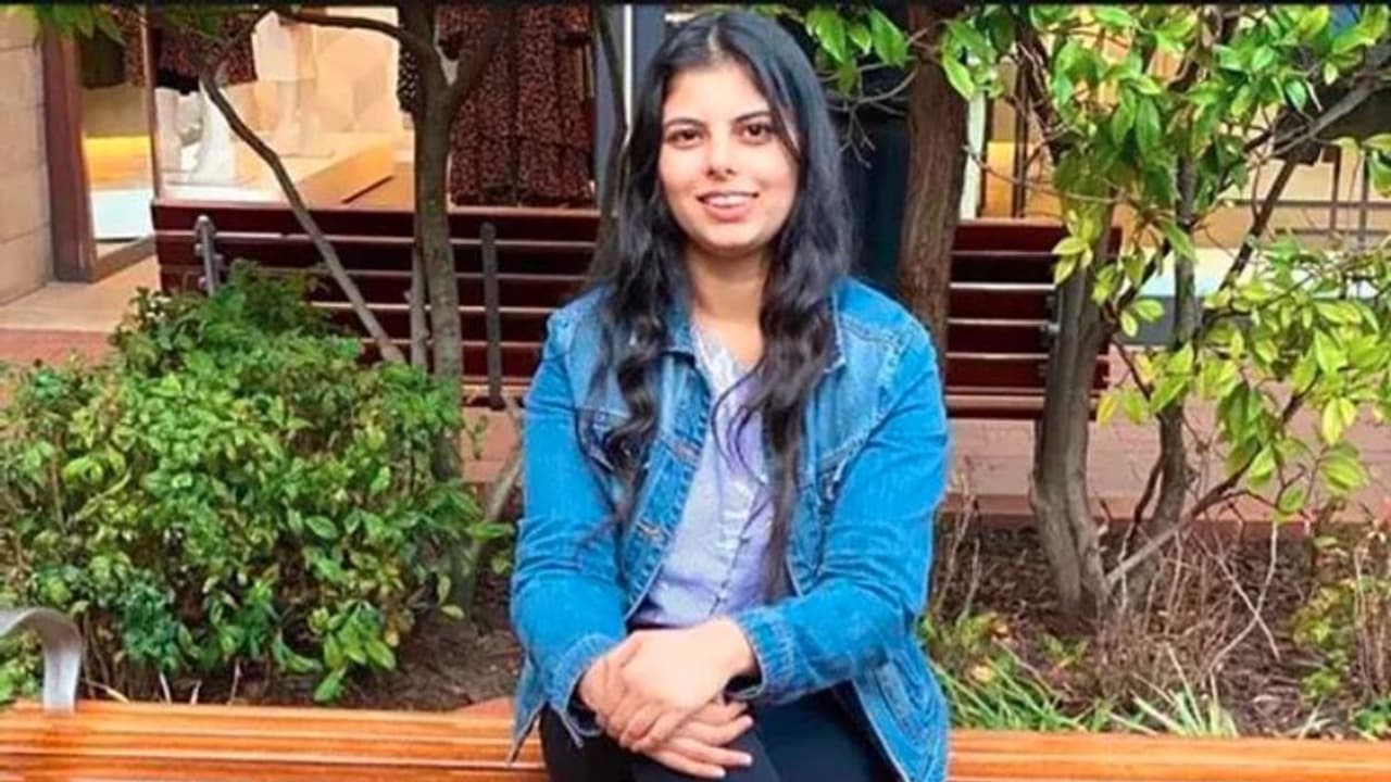 ಪ್ರೇಮ ವೈಫಲ್ಯ: ಭಾರತೀಯ ಮೂಲದ ವಿದ್ಯಾರ್ಥಿನಿ ಕೈ ಕಾಲು ಕಟ್ಟಿ ಜೀವಂತವಾಗಿ ಹೂತು ಹಾಕಿದ NRI