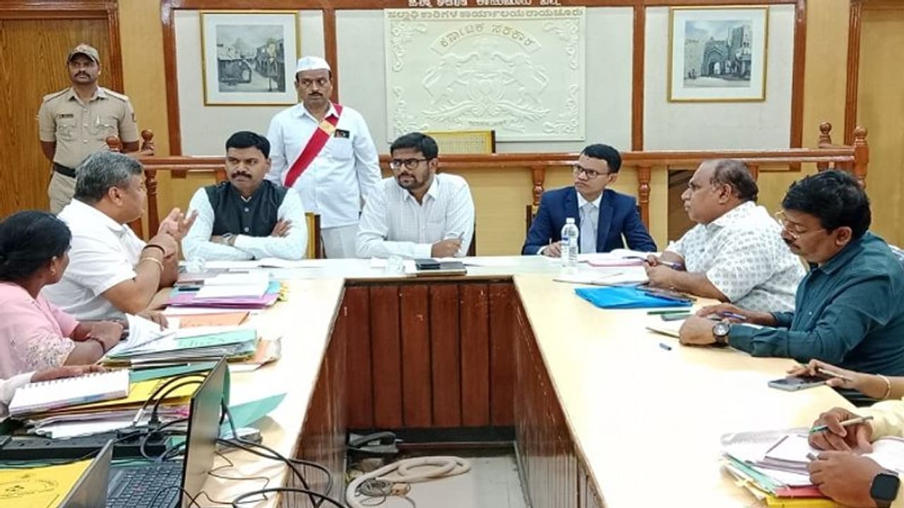 ರಾಯಚೂರು: ಮಹಿಳೆಯರ ರಕ್ಷಣೆಗಾಗಿ ಬಂದಿದೆ ಸಖಿ ಒನ್ ಸ್ಟಾಪ್ ಸೆಂಟರ್..! ರಾಯಚೂರು: ಮಹಿಳೆಯರ ರಕ್ಷಣೆಗಾಗಿ ಬಂದಿದೆ ಸಖಿ ಒನ್ ಸ್ಟಾಪ್ ಸೆಂಟರ್..!