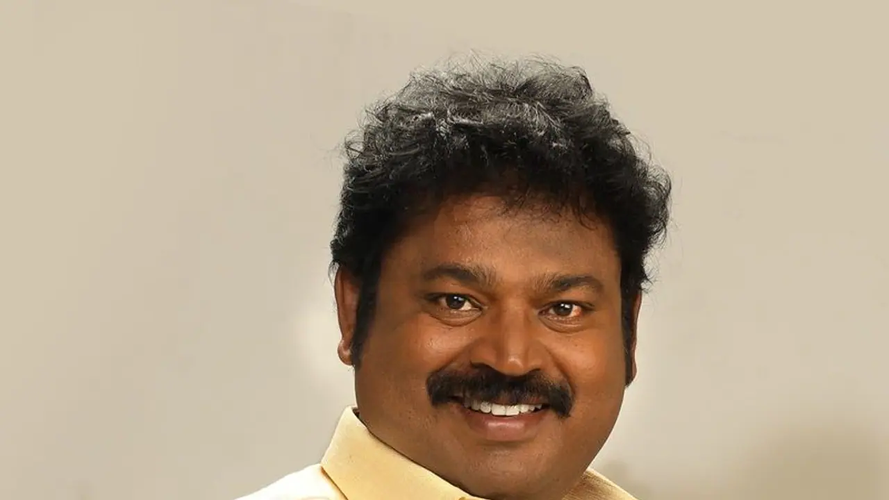 வ.கௌதமன் இயக்கி நடிக்கும் "மாவீரா" பட தலைப்பு திடீர் என மாற்றம்! வ.கௌதமன் இயக்கி நடிக்கும் "மாவீரா" பட தலைப்பு திடீர் என மாற்றம்!