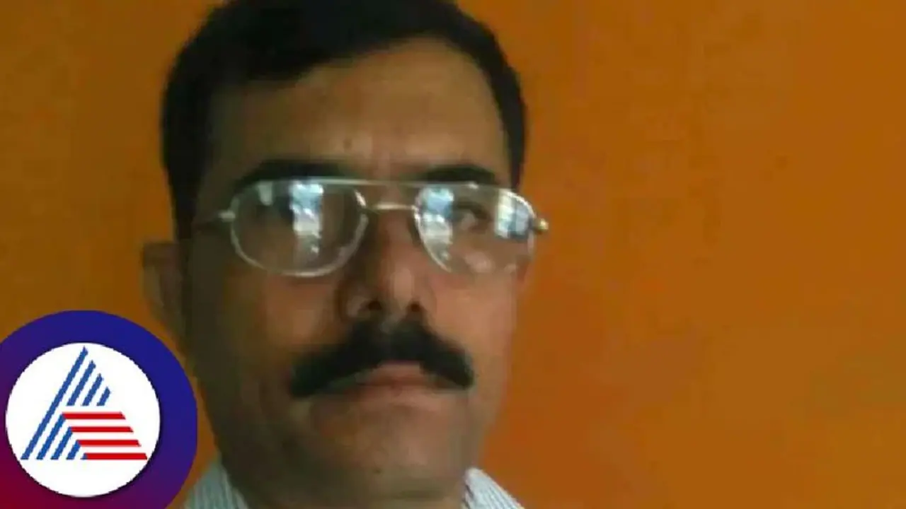 ಸಹಶಿಕ್ಷಕನಿಂದಲೇ ಲೈಂಗಿಕ ಕಿರುಕುಳ: ರಕ್ಷಣೆಗೆ ಪೊಲೀಸರ ಮೊರೆ ಹೋದ ಶಿಕ್ಷಕಿ! ಸಹಶಿಕ್ಷಕನಿಂದಲೇ ಲೈಂಗಿಕ ಕಿರುಕುಳ: ರಕ್ಷಣೆಗೆ ಪೊಲೀಸರ ಮೊರೆ ಹೋದ ಶಿಕ್ಷಕಿ!