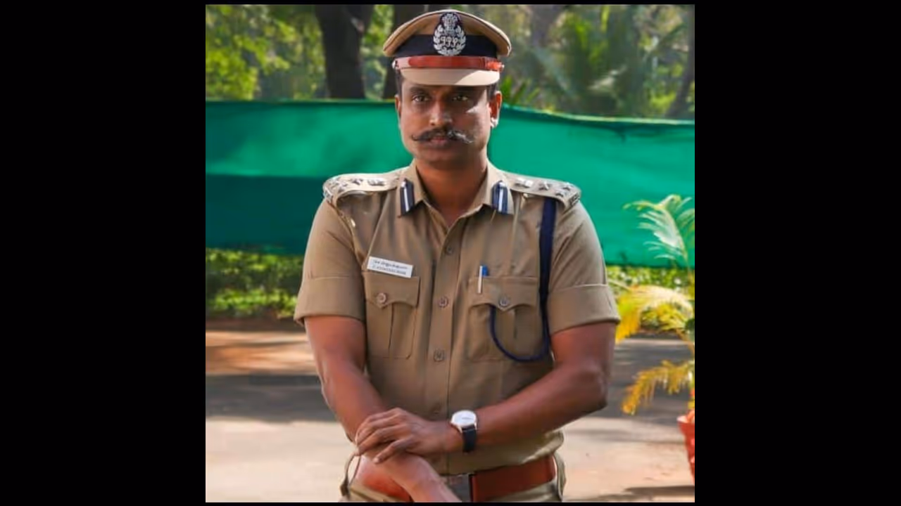 1000 ரூபாய் சம்பளத்தில் வேலைக்கு சேர்ந்த விஜயகுமார்..! ஐபிஎஸ் ஆனது எப்படி.? கண் கலங்க வைக்கும் பழைய பதிவு