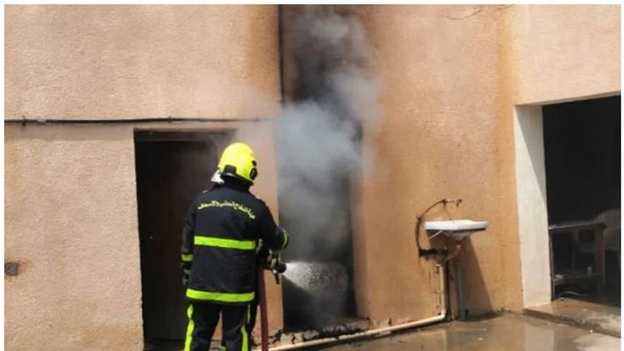 ഒമാനില്‍ വീടിനുള്ളില്‍ തീപിടിത്തം; നിയന്ത്രണവിധേയമാക്കി സിവില്‍ ഡിഫന്‍സ്