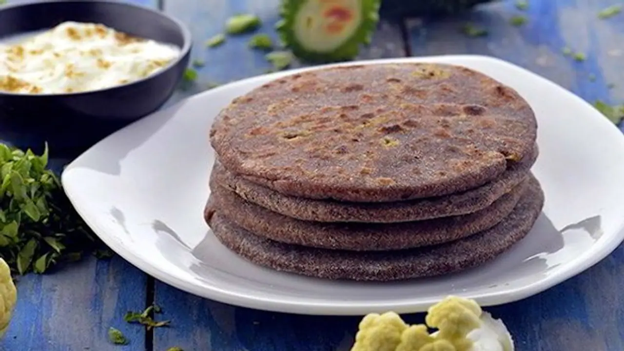 Weight Loss to Bone Health: 5 primary reasons why Ragi Roti is healthy superfood Weight Loss to Bone Health: 5 primary reasons why Ragi Roti is healthy superfood