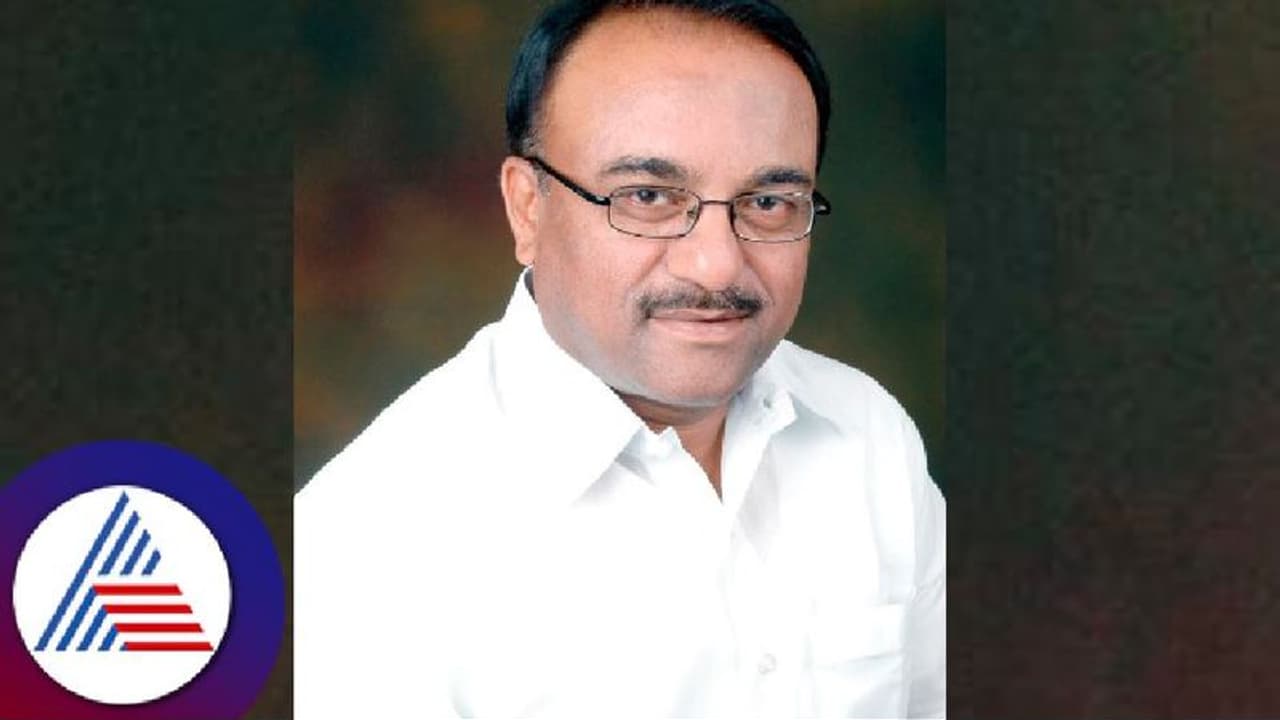 Karnataka budget 2023: 'ಇದು ಅಭಿವೃದ್ಧಿ ವಿರೋಧಿ ಬಜೆಟ್' ಎಮ್ಮೆಲ್ಸಿ ಶಶಿಲ್ ನಮೋಶಿ Karnataka budget 2023: 'ಇದು ಅಭಿವೃದ್ಧಿ ವಿರೋಧಿ ಬಜೆಟ್' ಎಮ್ಮೆಲ್ಸಿ ಶಶಿಲ್ ನಮೋಶಿ