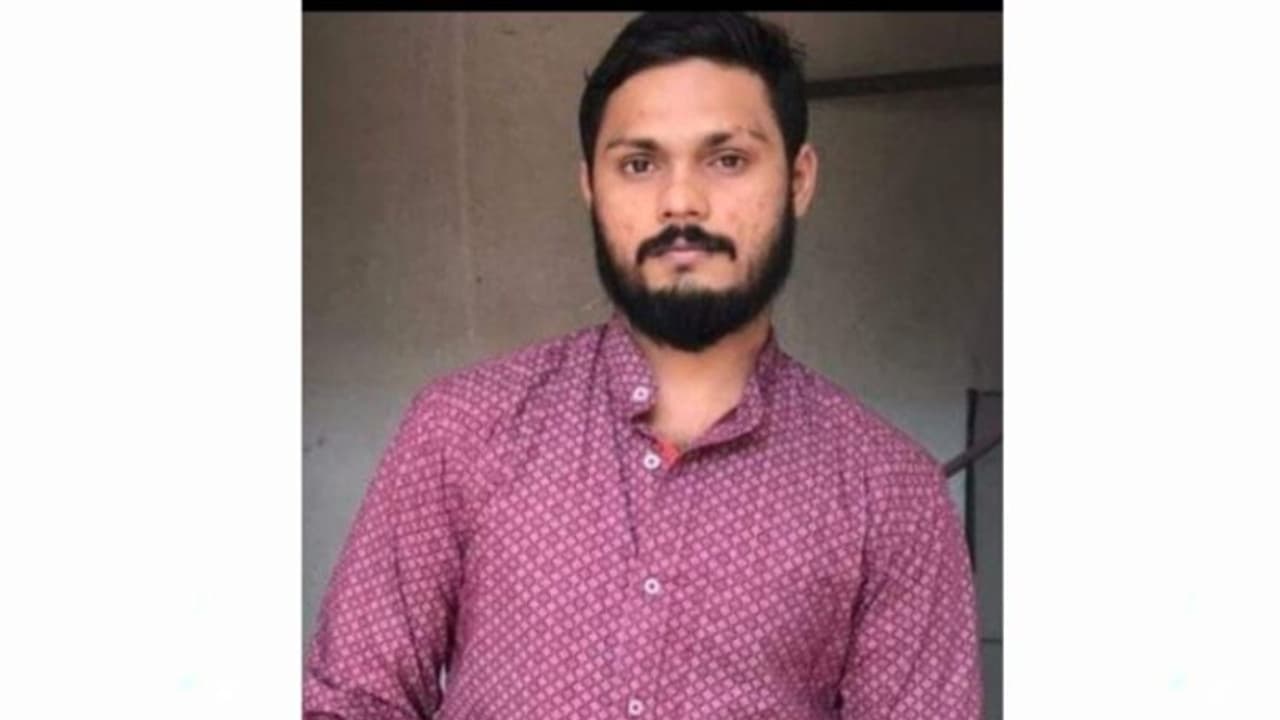 വിവാഹത്തിന് ഒരാഴ്ച മുമ്പ് ഓർക്കാപ്പുറത്ത് അപകടം; നാടിന്റെ വേദനയായി ഷാഹുൽ വിവാഹത്തിന് ഒരാഴ്ച മുമ്പ് ഓർക്കാപ്പുറത്ത് അപകടം; നാടിന്റെ വേദനയായി ഷാഹുൽ