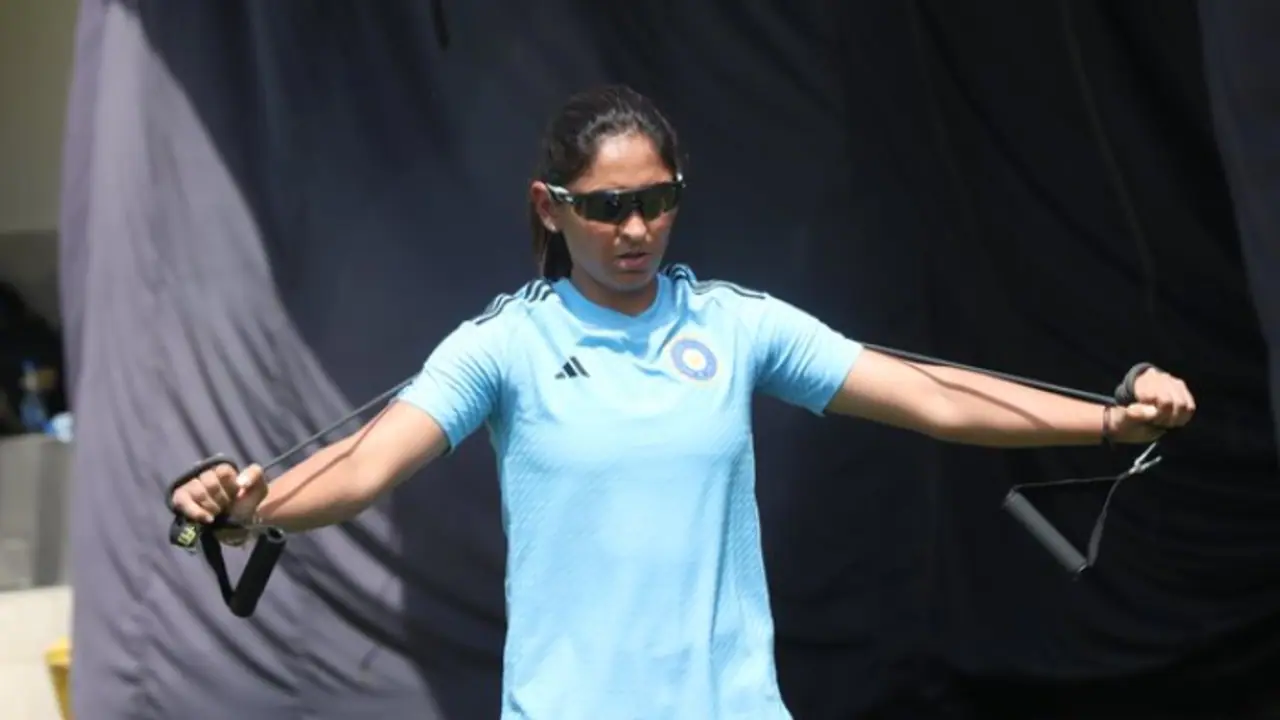 ഹര്‍മന്‍പ്രീതിന്‍റേത് മോശം പെരുമാറ്റം! വിലക്കിയേക്കും; ഏഷ്യന്‍ ഗെയിംസിനൊരുങ്ങുന്ന ഇന്ത്യന്‍ ടീമിന് തിരിച്ചടി