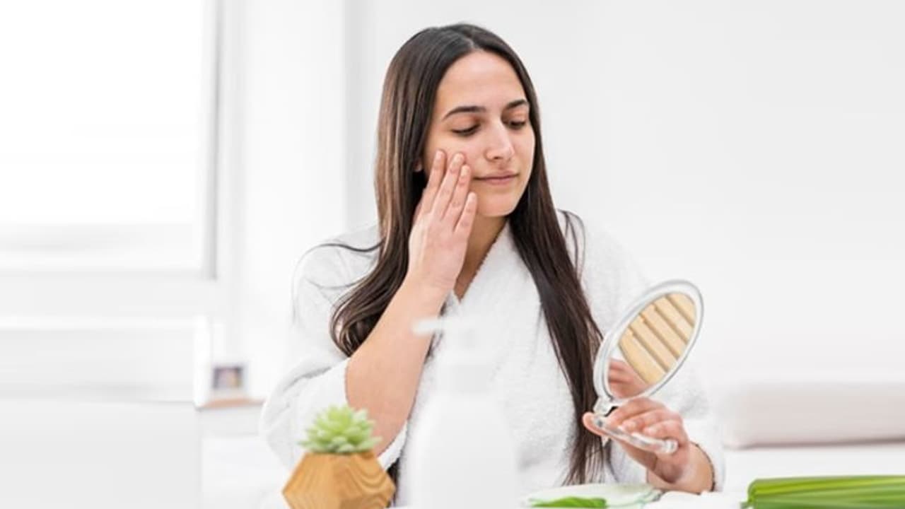 7 home remedies to say goodbye to blackheads 7 home remedies to say goodbye to blackheads