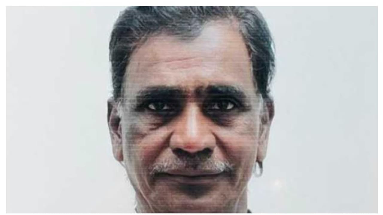 30 വർഷമായി നാട്ടിൽ പോയിട്ടില്ല, മരിച്ചത് മൂന്ന് ദിവസം മുമ്പ്; പ്രവാസിയുടെ മൃതദേഹം മദീനയിൽ ഖബറടക്കി 30 വർഷമായി നാട്ടിൽ പോയിട്ടില്ല, മരിച്ചത് മൂന്ന് ദിവസം മുമ്പ്; പ്രവാസിയുടെ മൃതദേഹം മദീനയിൽ ഖബറടക്കി