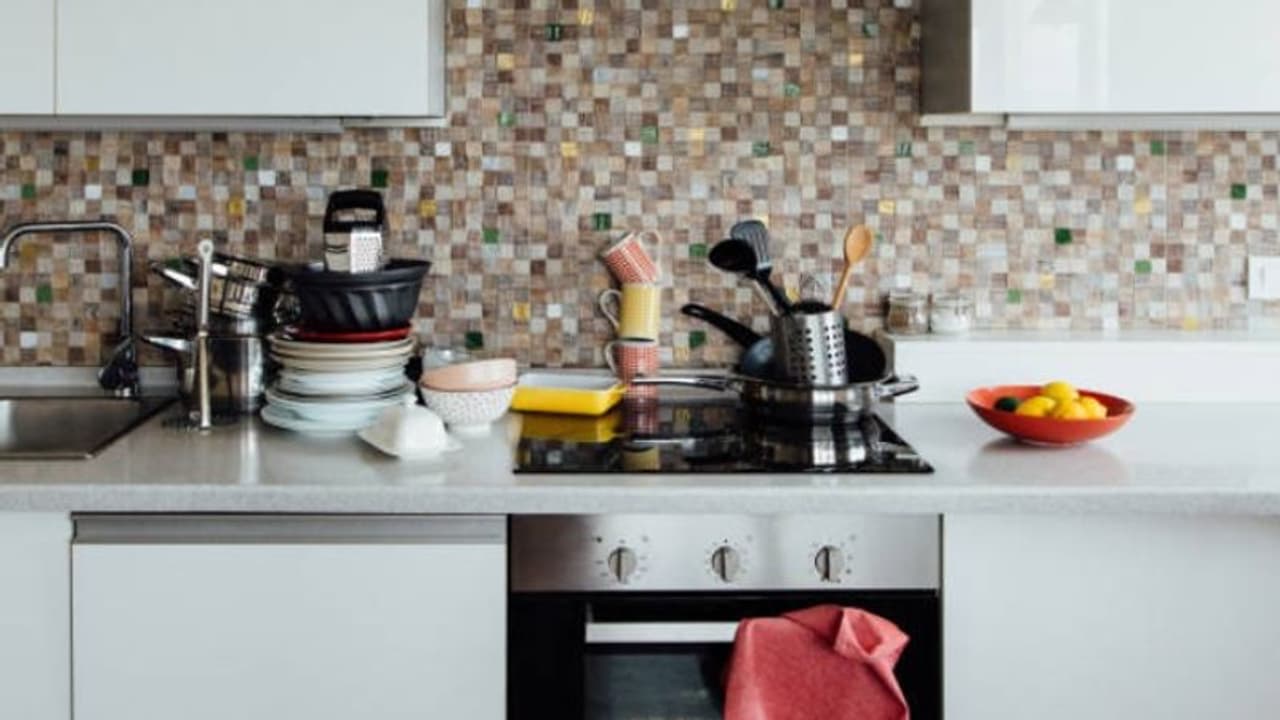 Monsoon Kitchen Hacks: பருவமழை காலத்தில் உங்கள் வேலையை பாதியாக குறைக்கும் சமையலறை குறிப்புகள் இதோ..!!