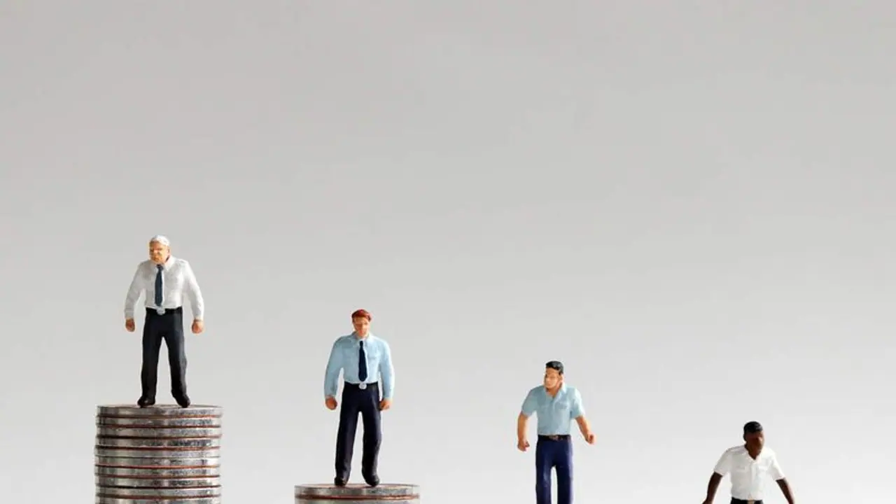 அதிகரித்து வரும் பணக்காரக் குடும்பங்கள்... தமிழ்நாட்டுக்கு 2வது இடம்! ஆய்வில் தகவல் அதிகரித்து வரும் பணக்காரக் குடும்பங்கள்... தமிழ்நாட்டுக்கு 2வது இடம்! ஆய்வில் தகவல்