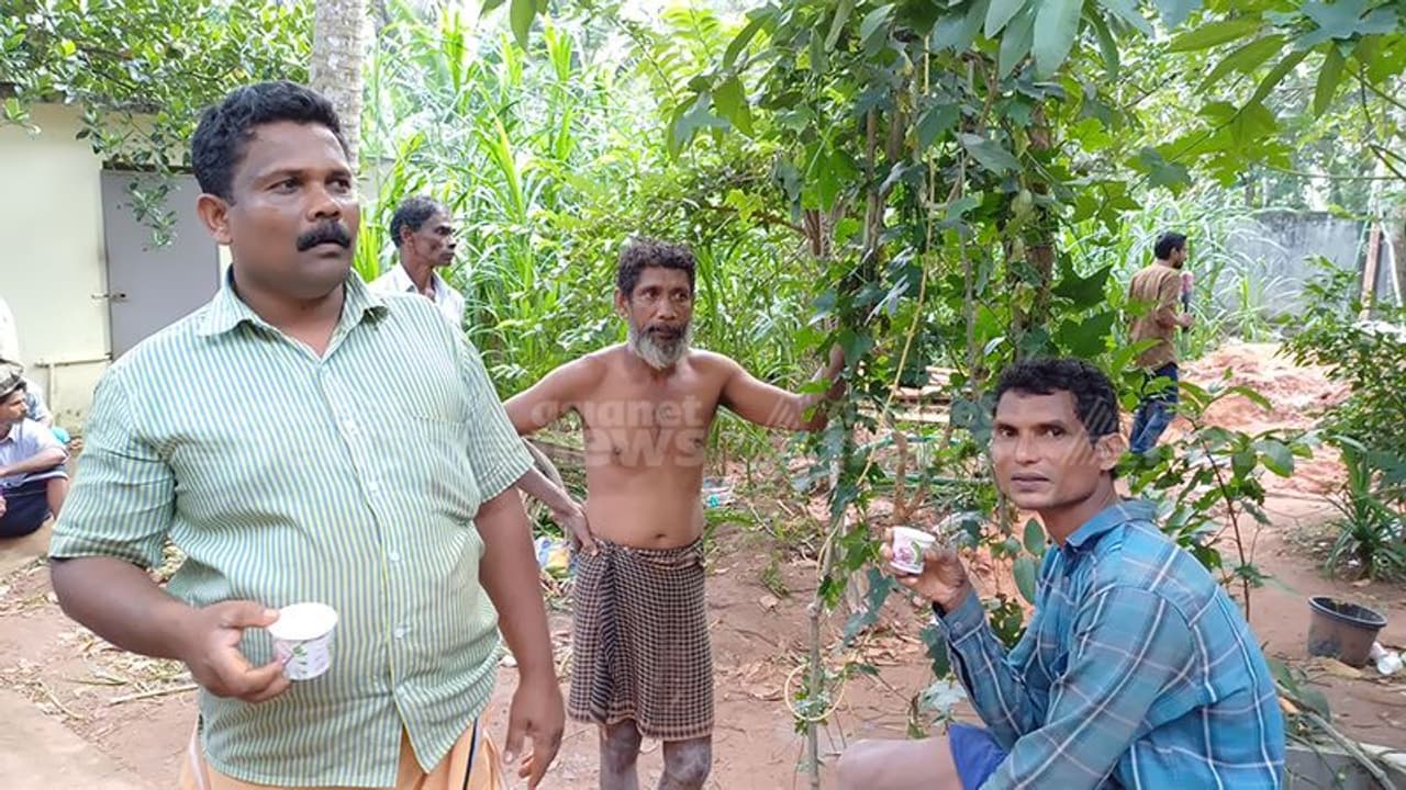 ഒടുവില് മഹാരാജനെ കണ്ടെത്തി; രക്ഷാ പ്രവര്ത്തനത്തിന് മുന്നില് നിന്ന് ബാബുവും കൂട്ടുകാരും ഒടുവില് മഹാരാജനെ കണ്ടെത്തി; രക്ഷാ പ്രവര്ത്തനത്തിന് മുന്നില് നിന്ന് ബാബുവും കൂട്ടുകാരും