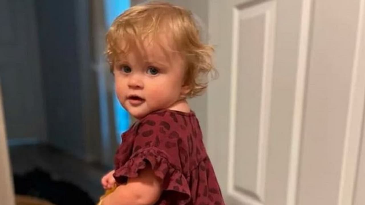 ಮುದ್ದು ಕಂದಮ್ಮನ ಮೇಲೆ ಕಾರು ಹತ್ತಿಸಿ ಮಗಳ ಸಾವಿಗೆ ಕಾರಣವಾದ ತಾಯಿ: ಜರ್ಝರಿತವಾದ ಕುಟುಂಬ