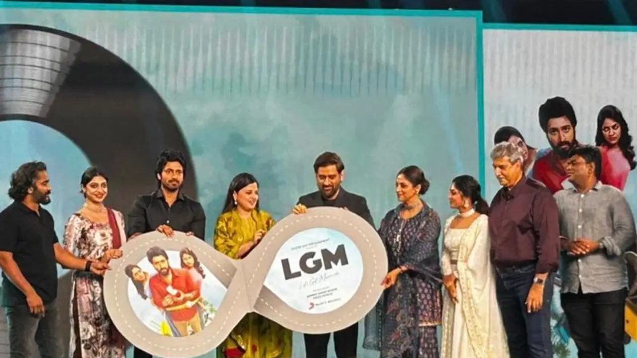 Dhoni at LGM launch: Harish Kalyan hopes 'Thalaiva' continues to play IPL; Yogi Babu reveals he got signed bat Dhoni at LGM launch: Harish Kalyan hopes 'Thalaiva' continues to play IPL; Yogi Babu reveals he got signed bat