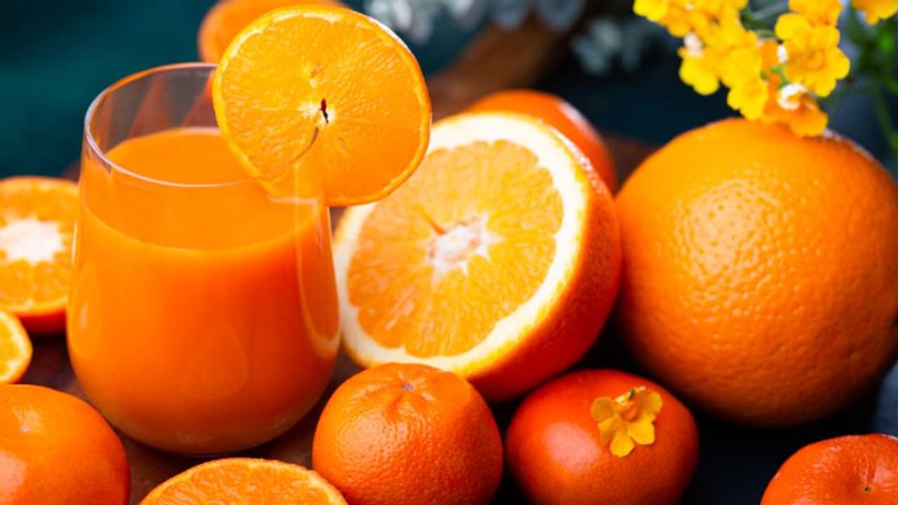 ദിവസവും ഓറഞ്ച് ജ്യൂസ് കുടിക്കുന്നത് കൊണ്ടുള്ള ഗുണങ്ങള്... ദിവസവും ഓറഞ്ച് ജ്യൂസ് കുടിക്കുന്നത് കൊണ്ടുള്ള ഗുണങ്ങള്...