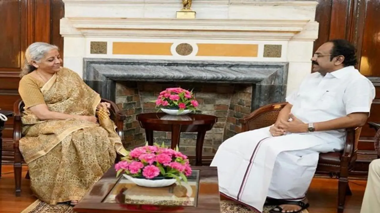 ஜிஎஸ்டி கவுன்சில் கூட்டம்: தங்கம் தென்னரசு நிர்மலா சீதாராமன் சந்திப்பு! ஜிஎஸ்டி கவுன்சில் கூட்டம்: தங்கம் தென்னரசு நிர்மலா சீதாராமன் சந்திப்பு!