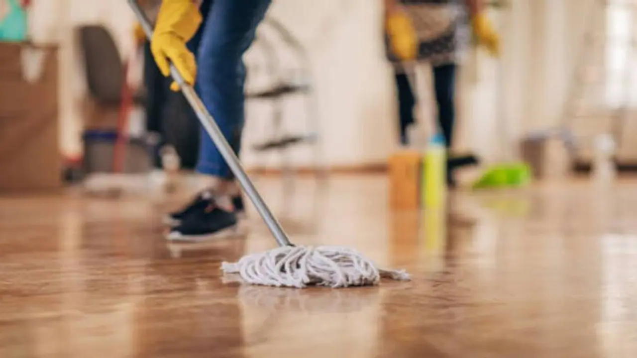 9 things to keep in mind before buying a floor cleaner