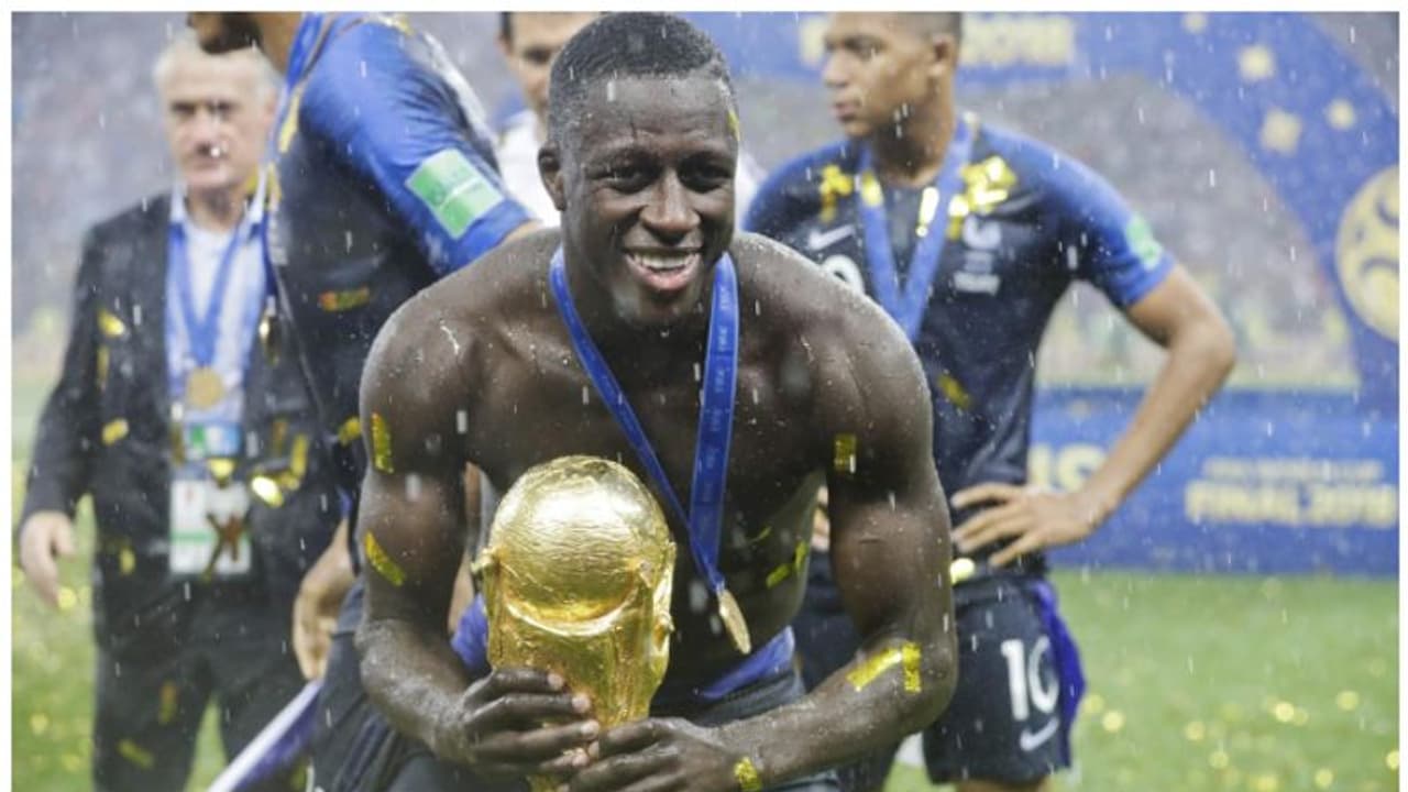 ലൈംഗിക ബന്ധത്തിന് ആരേയും നിര്ബന്ധിച്ചില്ല! 10000 സത്രീകളുമായി കിടക്ക പങ്കിട്ടു? വ്യക്തത വരുത്തി മെന്ഡി ലൈംഗിക ബന്ധത്തിന് ആരേയും നിര്ബന്ധിച്ചില്ല! 10000 സത്രീകളുമായി കിടക്ക പങ്കിട്ടു? വ്യക്തത വരുത്തി മെന്ഡി