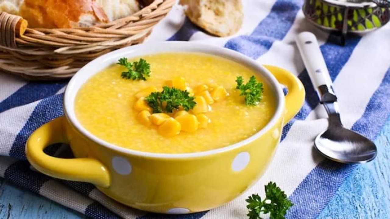 മഴക്കാലമല്ലേ, കിടിലൻ സ്വീറ്റ് കോണ് സൂപ്പ് വീട്ടില് തന്നെയുണ്ടാക്കിയാലോ? ഇതാ റെസിപി... മഴക്കാലമല്ലേ, കിടിലൻ സ്വീറ്റ് കോണ് സൂപ്പ് വീട്ടില് തന്നെയുണ്ടാക്കിയാലോ? ഇതാ റെസിപി...