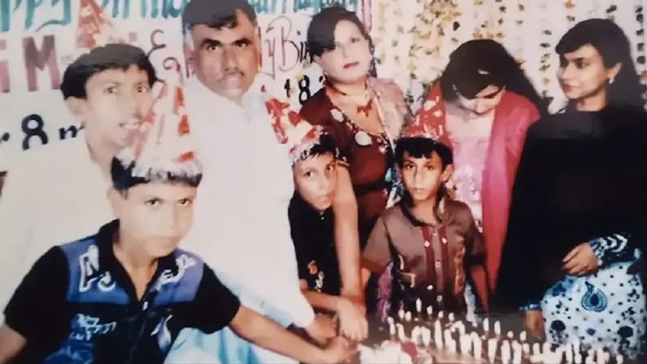 Family of 9 in Pakistan holds Guinness World Record for being born on same date August 1