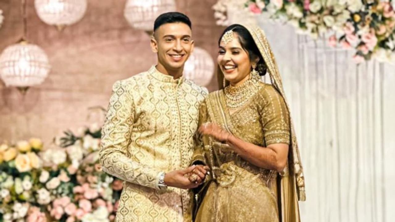 സഹല്‍ അബ്ദുള്‍ സമദ് വിവാഹിതനായി, വധു ബാഡ്മിന്‍റണ്‍ താരം റെസ ഫര്‍ഹാത്ത് 