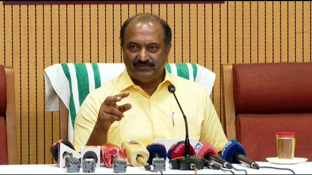 ഈ വർഷം കടുത്ത പ്രതിസന്ധി വരുന്ന സാഹചര്യം: കേന്ദ്ര നിലപാടിനെ വിമർശിച്ച് ധനമന്ത്രി കെഎൻ ബാലഗോപാൽ ഈ വർഷം കടുത്ത പ്രതിസന്ധി വരുന്ന സാഹചര്യം: കേന്ദ്ര നിലപാടിനെ വിമർശിച്ച് ധനമന്ത്രി കെഎൻ ബാലഗോപാൽ