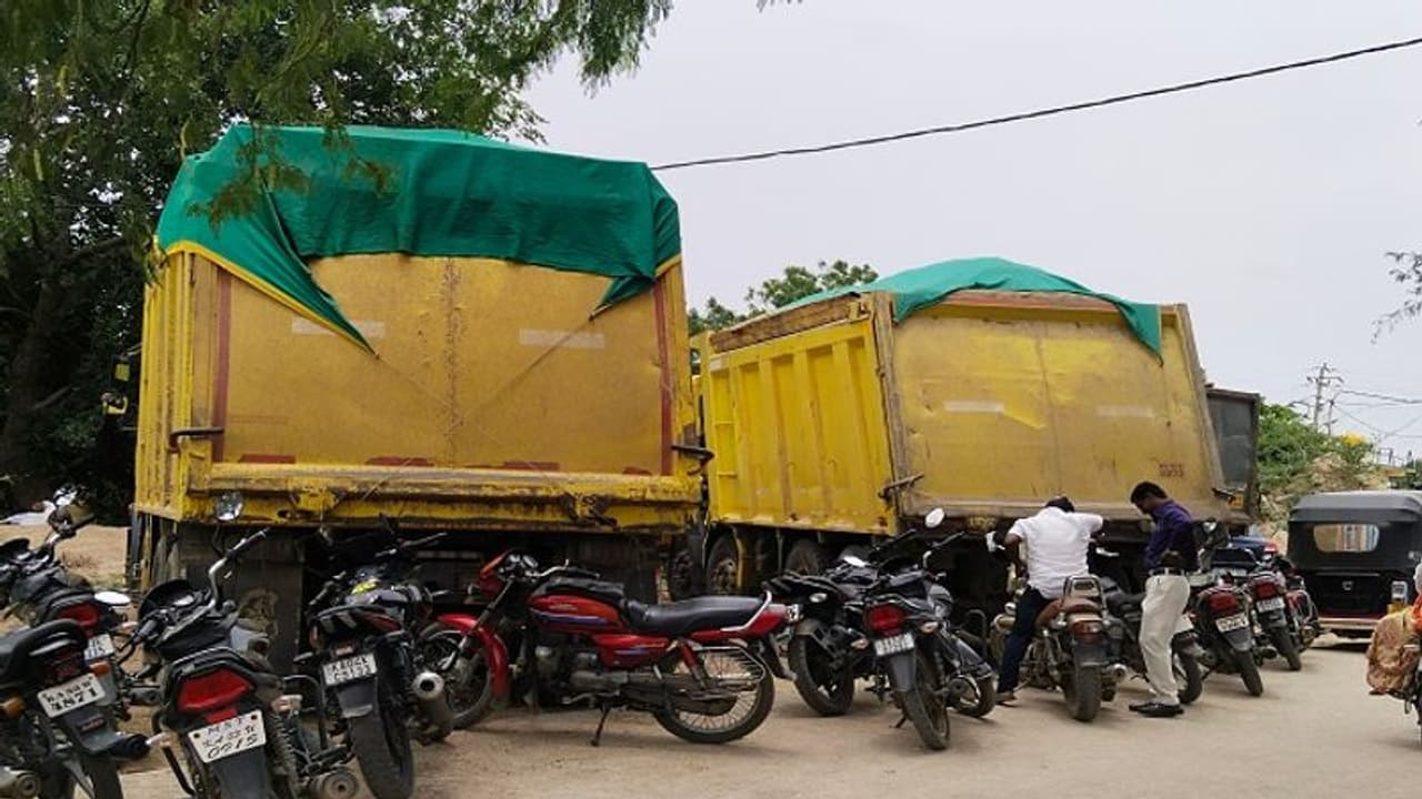 ಯಾದಗಿರಿ: ಅಕ್ರಮ ಮರಳು ಸಾಗಾಟ, 3 ಟಿಪ್ಪರ್‌ ವಶ